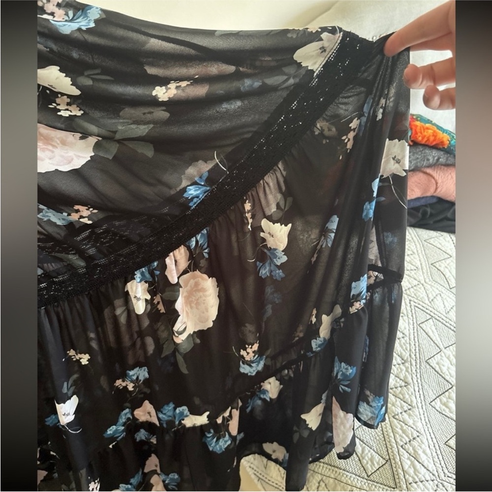 TORRID Black Floral Crochet Chiffon Tiered Maxi Dress Boho Babydoll Womens 1X - Picture 5 of 11